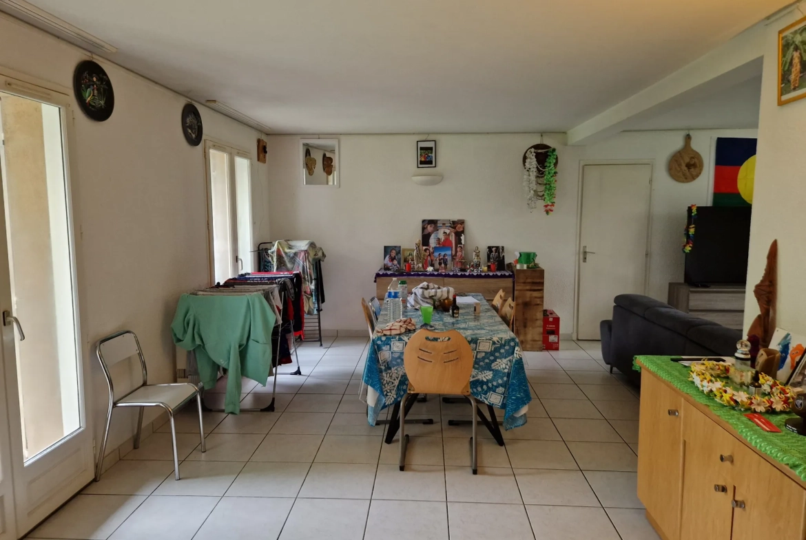Maison de 110m² avec jardin et garage en centre-ville d'Autun 