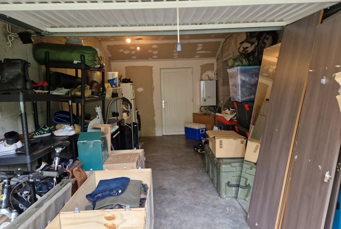 Maison de 110m² avec jardin et garage en centre-ville d'Autun 