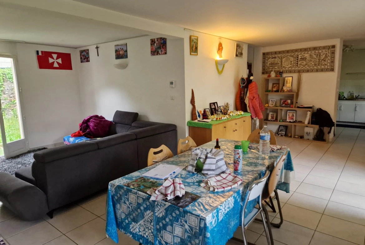 Maison de 110m² avec jardin et garage en centre-ville d'Autun 