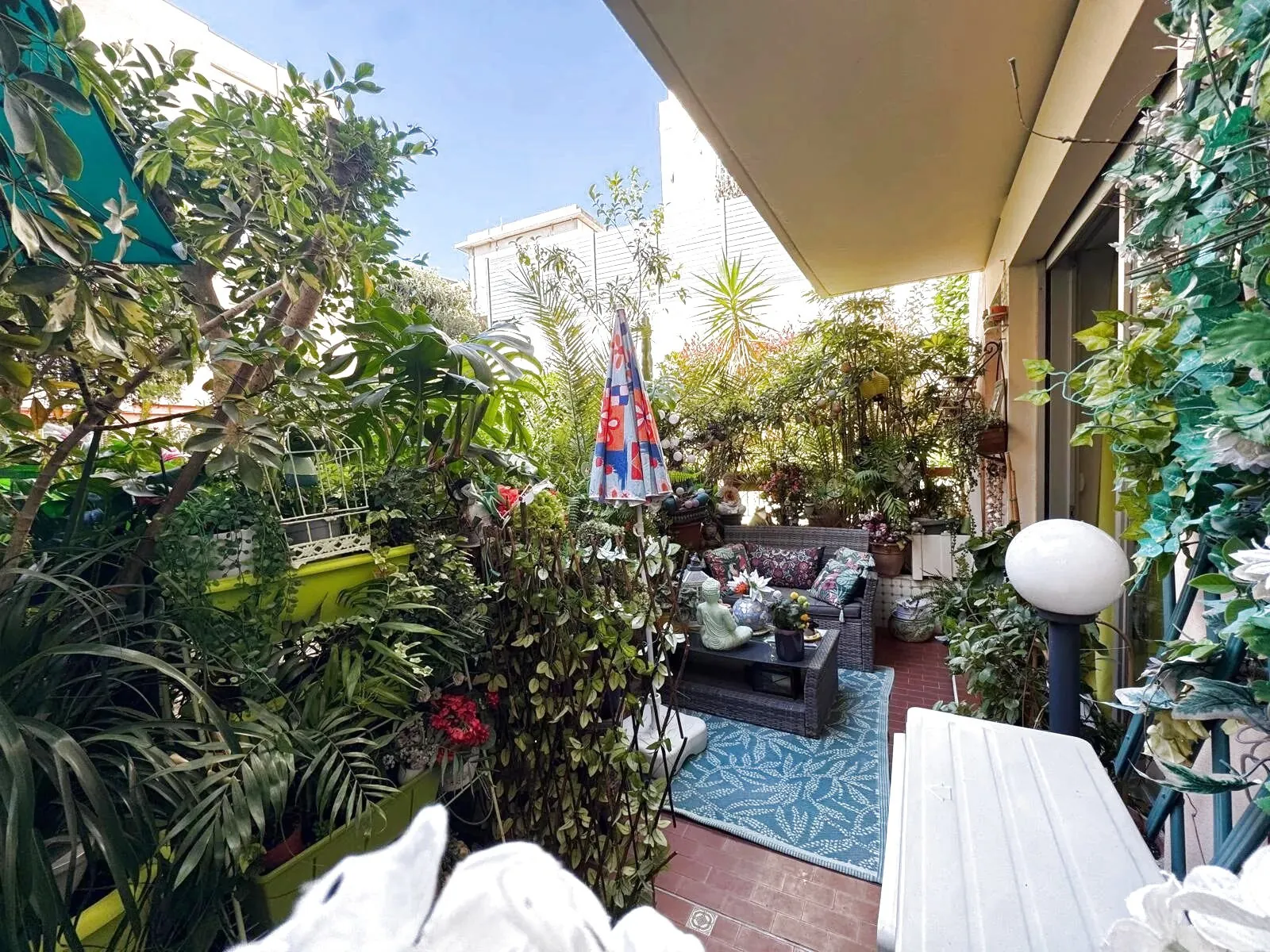 Appartement 2 pièces de 48 m² avec terrasse à Nice Nord 