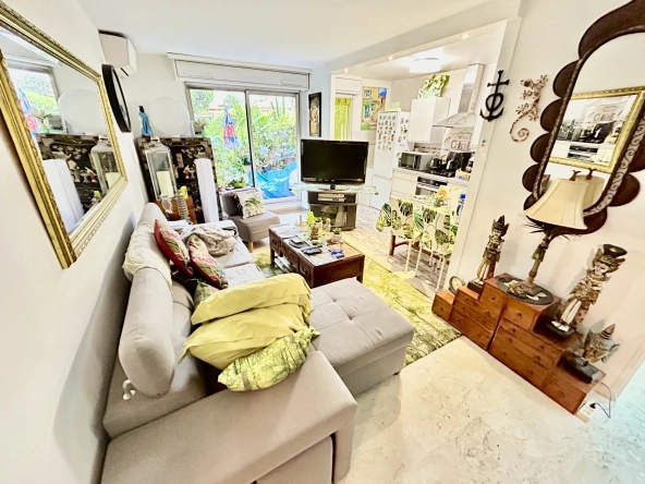 Appartement 2 pièces de 48 m² avec terrasse à Nice Nord