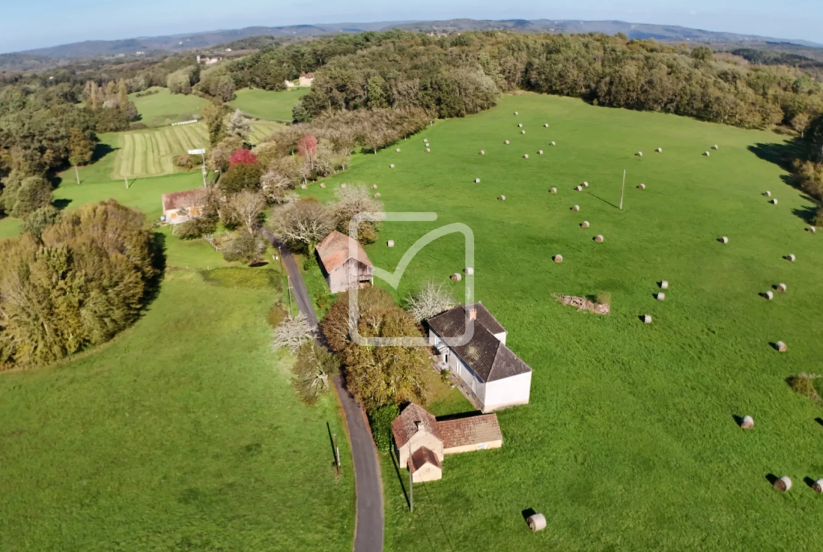 Charmante maison en pierre avec grand potentiel à Fajoles - Opération de rénovation 