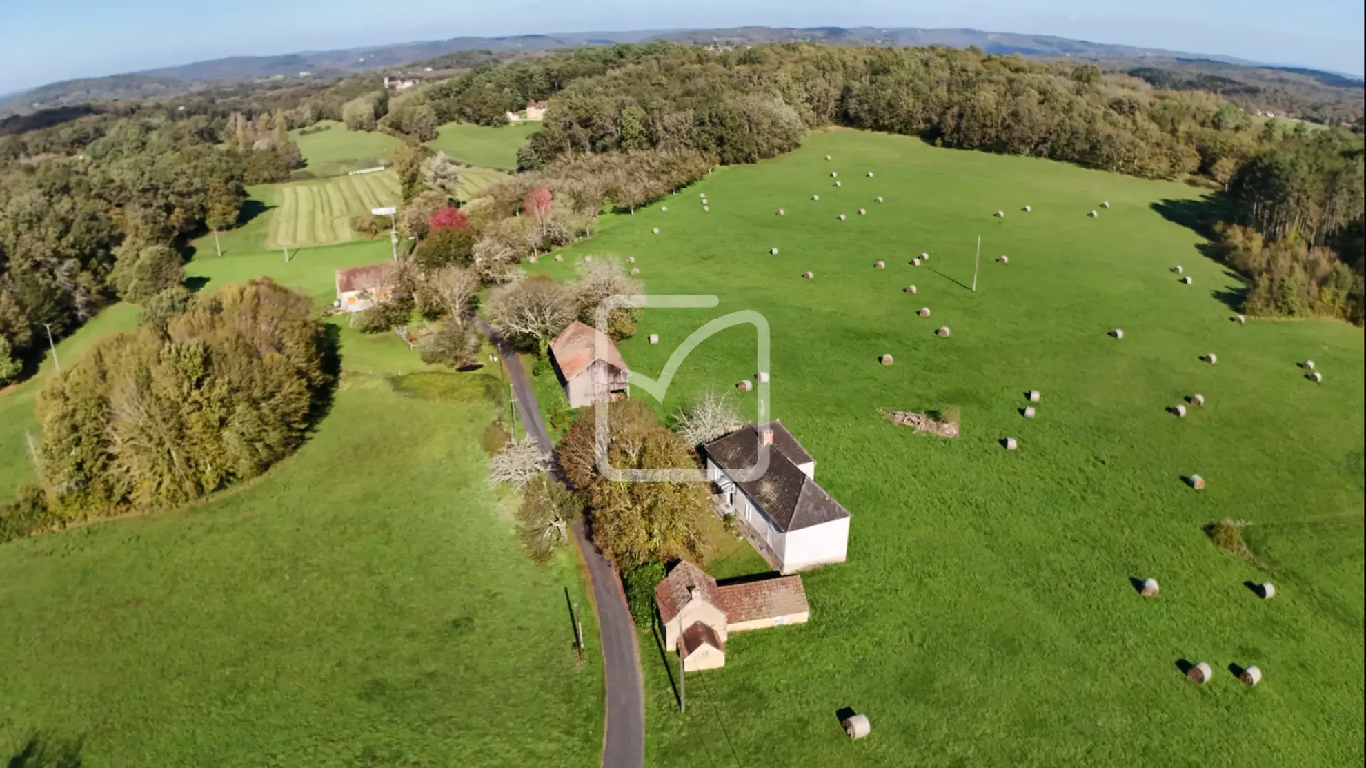 Charmante maison en pierre avec grand potentiel à Fajoles - Opération de rénovation 