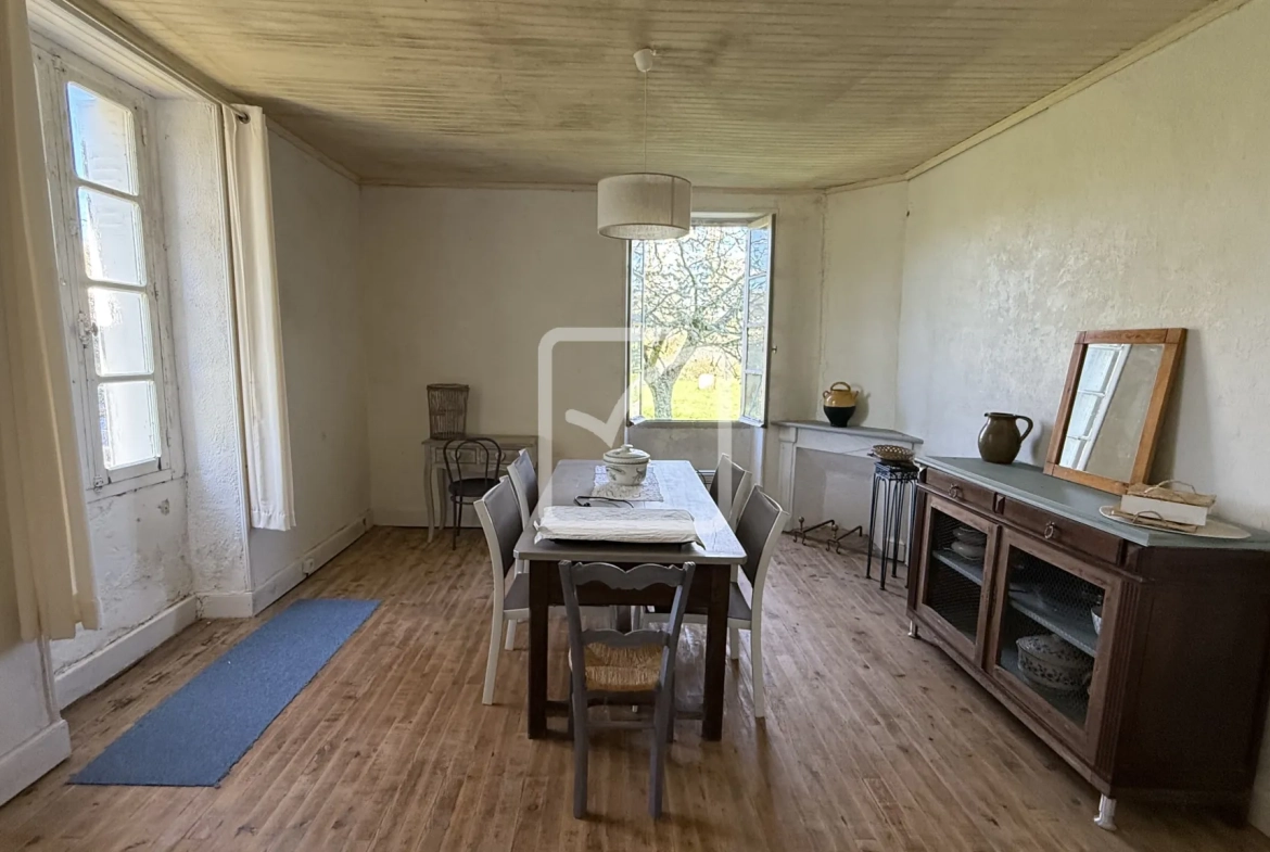 Charmante maison en pierre avec grand potentiel à Fajoles - Opération de rénovation 