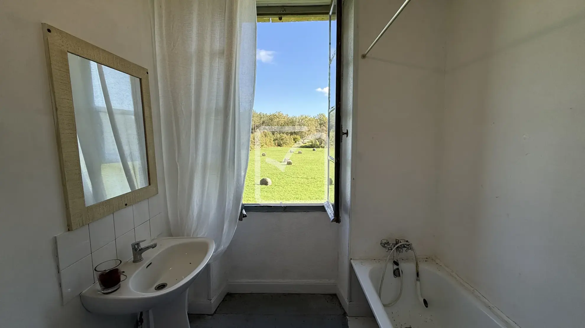 Charmante maison en pierre avec grand potentiel à Fajoles - Opération de rénovation 