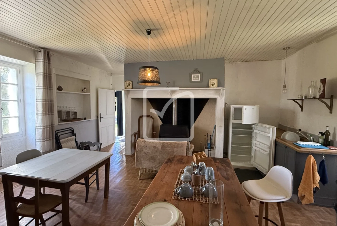 Charmante maison en pierre avec grand potentiel à Fajoles - Opération de rénovation 