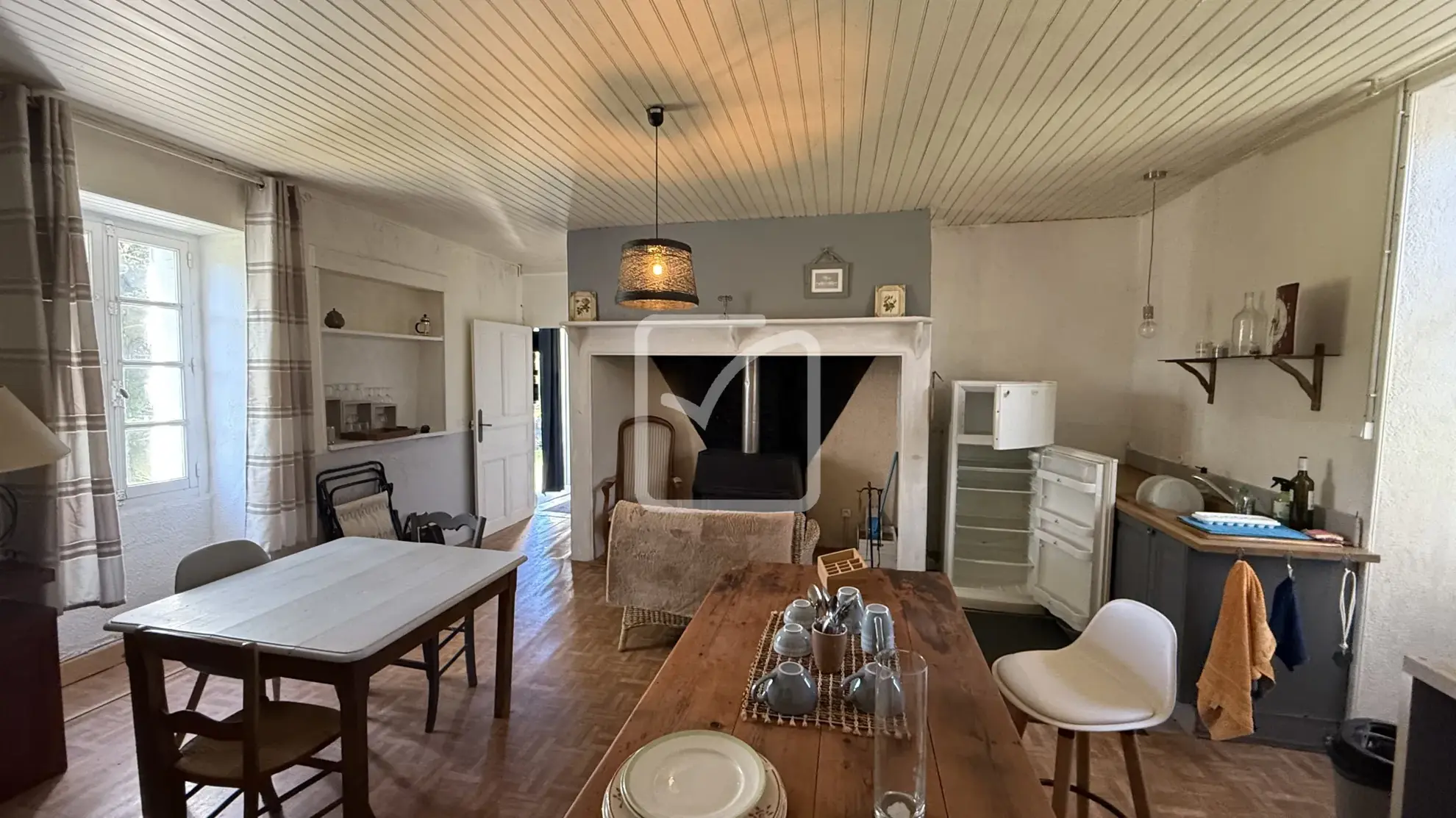 Charmante maison en pierre avec grand potentiel à Fajoles - Opération de rénovation 