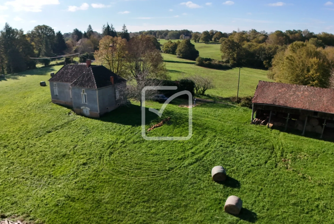 Charmante maison en pierre avec grand potentiel à Fajoles - Opération de rénovation 