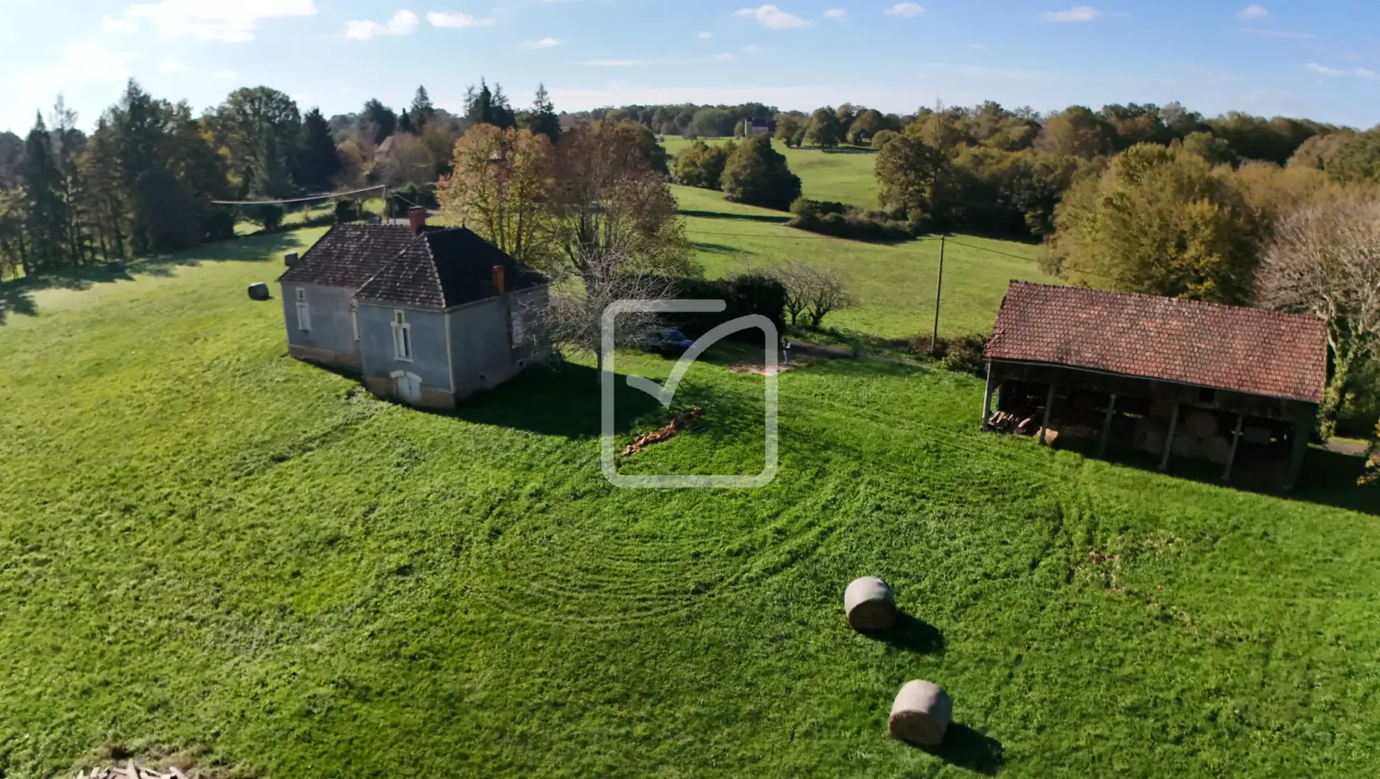 Charmante maison en pierre avec grand potentiel à Fajoles - Opération de rénovation 