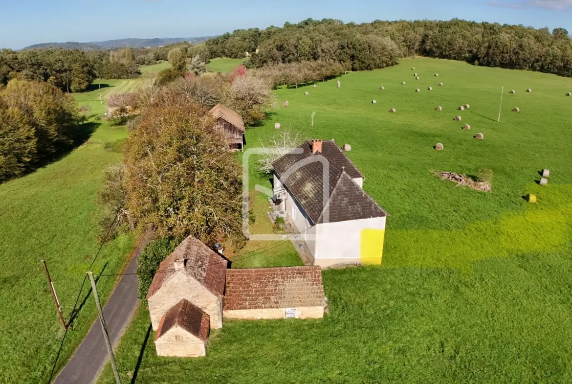 Charmante maison en pierre avec grand potentiel à Fajoles - Opération de rénovation 