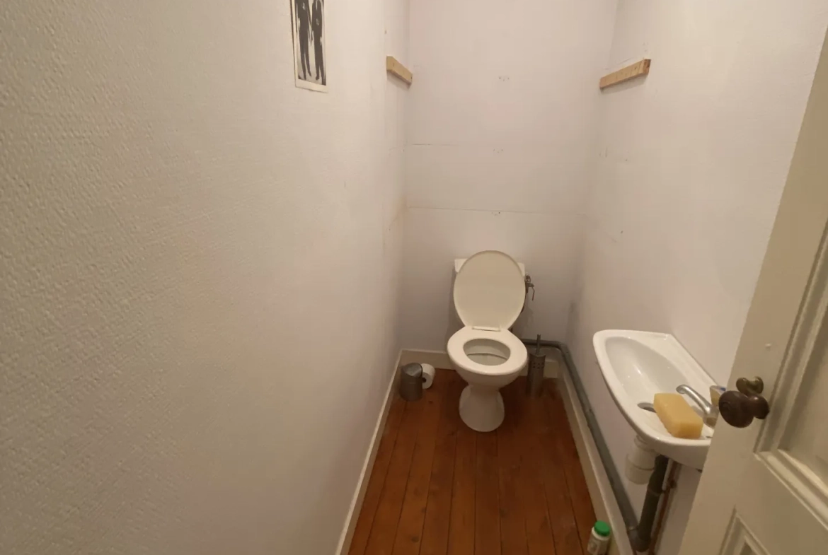 Maison de ville en pierre de 115 m² avec jardin à La Réole 