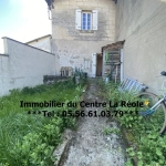 Maison de ville en pierre de 115 m² avec jardin à La Réole