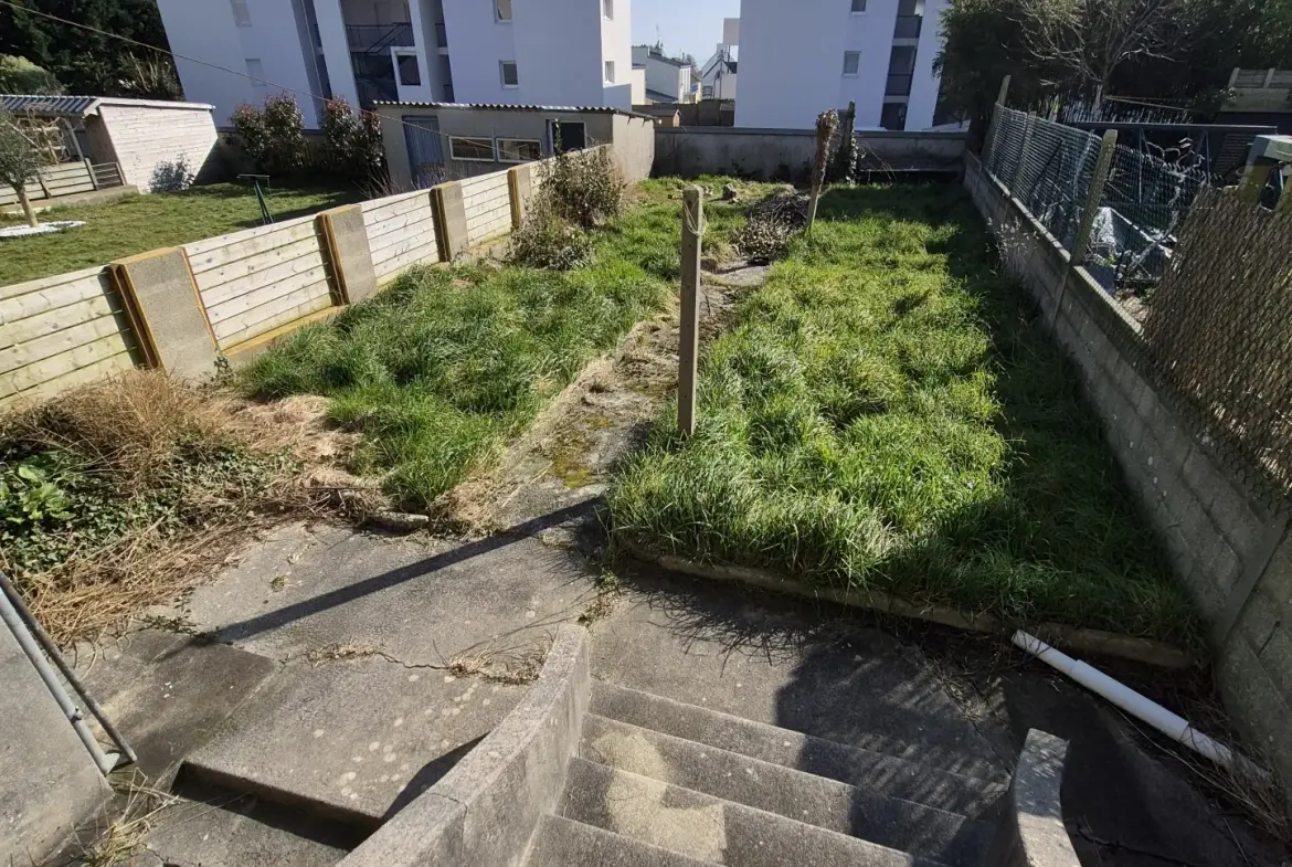 Maison à vendre de 82 m² avec jardin à Kerbonne, Brest 