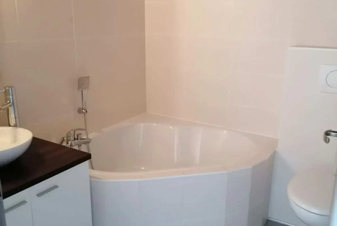 Appartement T.3 à Nevers à 5 minutes de la gare – Balcon et cave 
