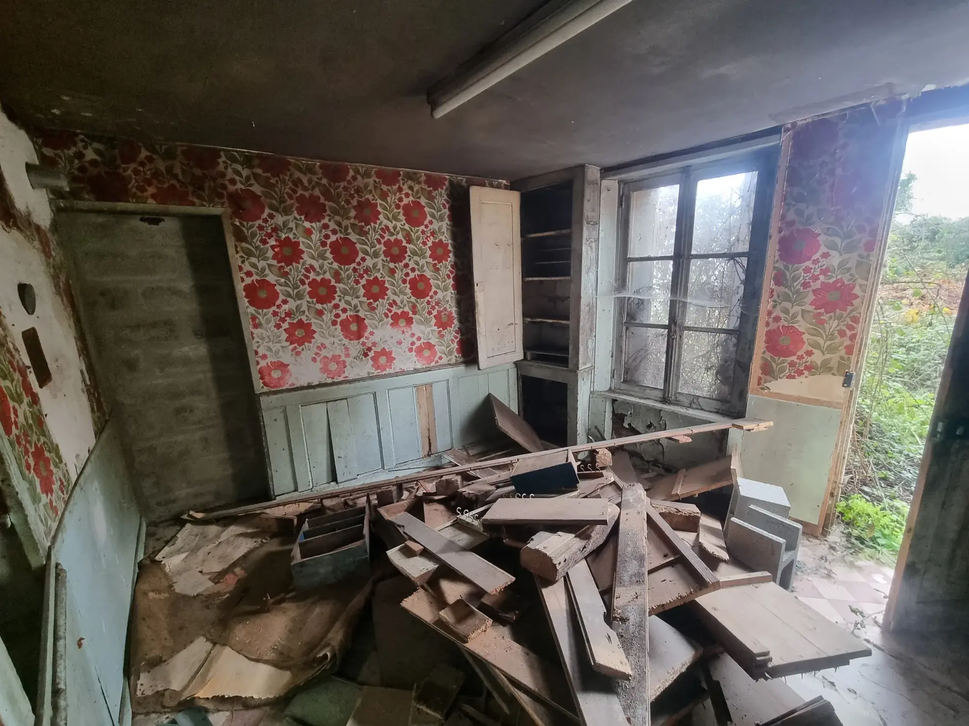 Immeuble de rapport à Courtomer – Deux maisons à rénover avec terrain 