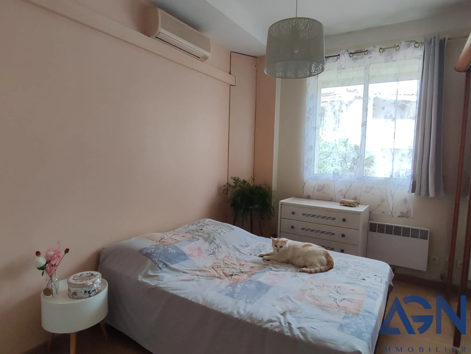 Maison lumineuse de 173 m² avec 2 appartements et jardin à Agde 