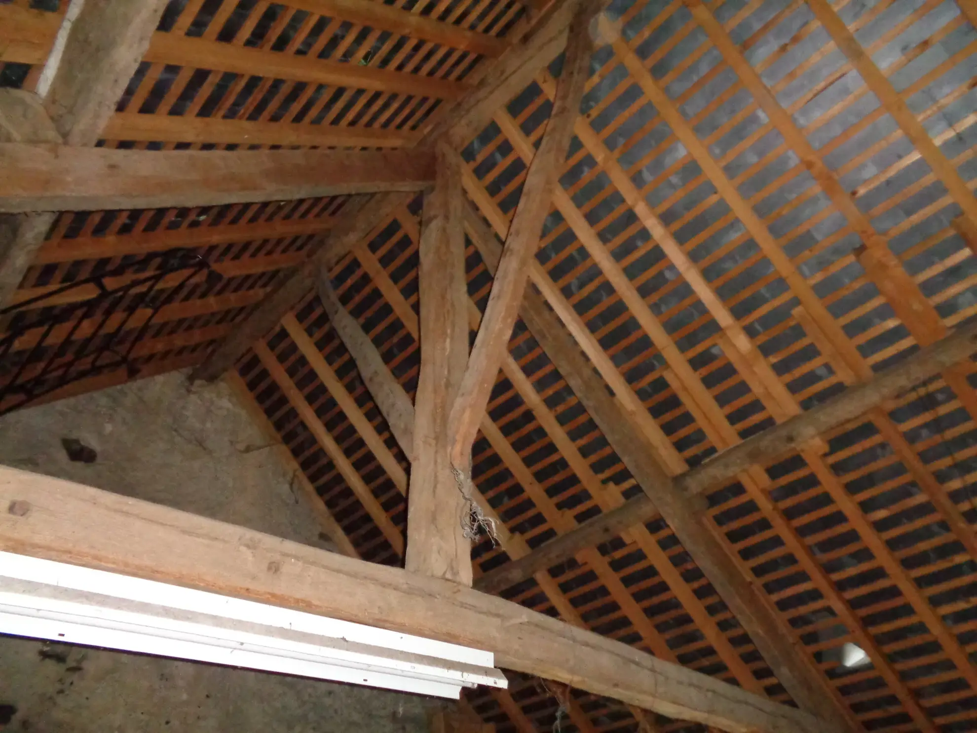 Maison individuelle de 86 m² avec dépendances à Premery, terrain de 2085 m² 