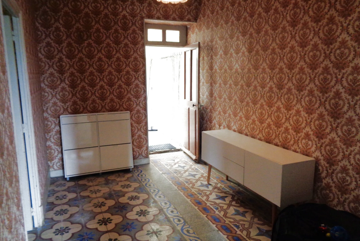 Maison individuelle de 86 m² avec dépendances à Premery, terrain de 2085 m² 