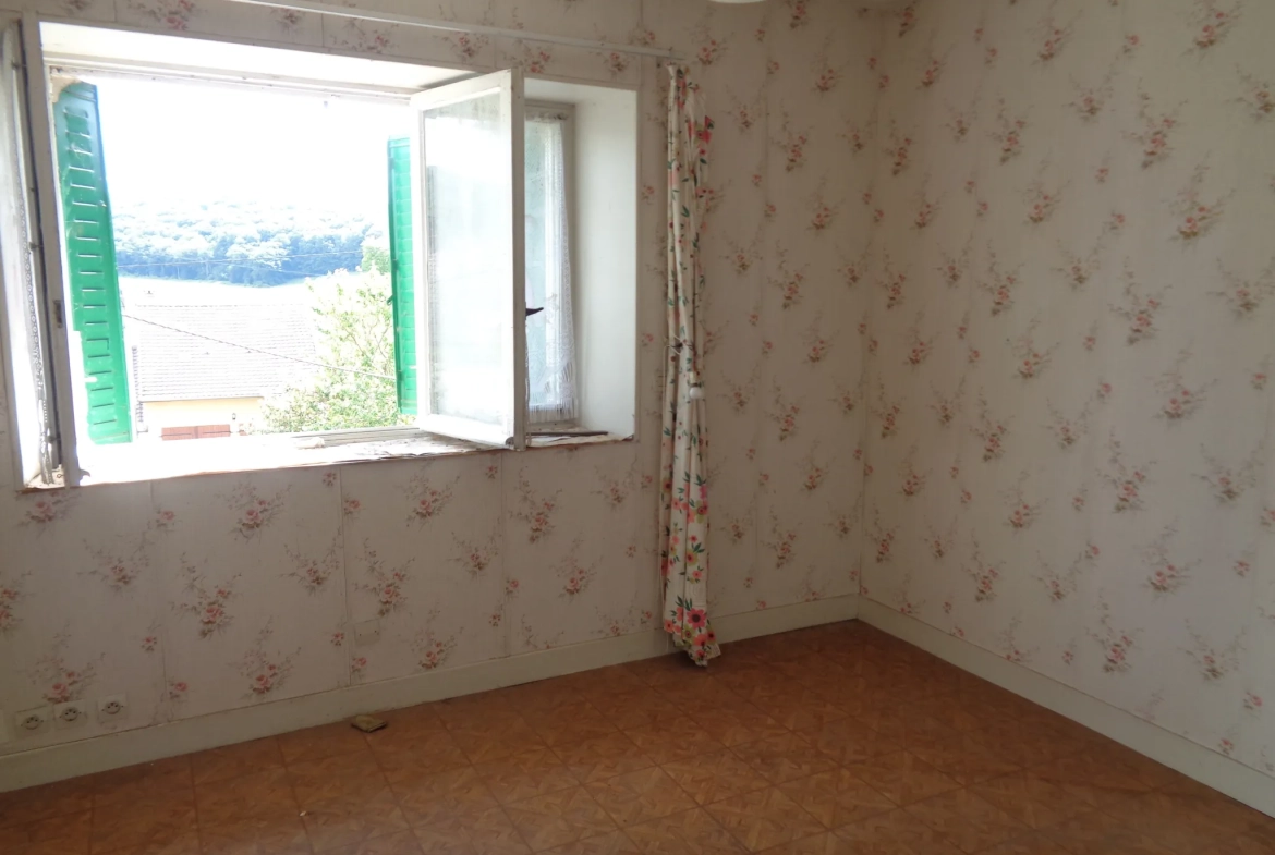 Maison individuelle de 86 m² avec dépendances à Premery, terrain de 2085 m² 
