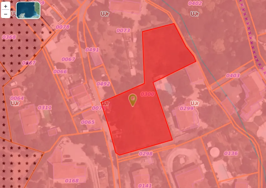 Terrain constructible à vendre à Grasse avec permis purgé, vue dégagée et projet de maison en L 