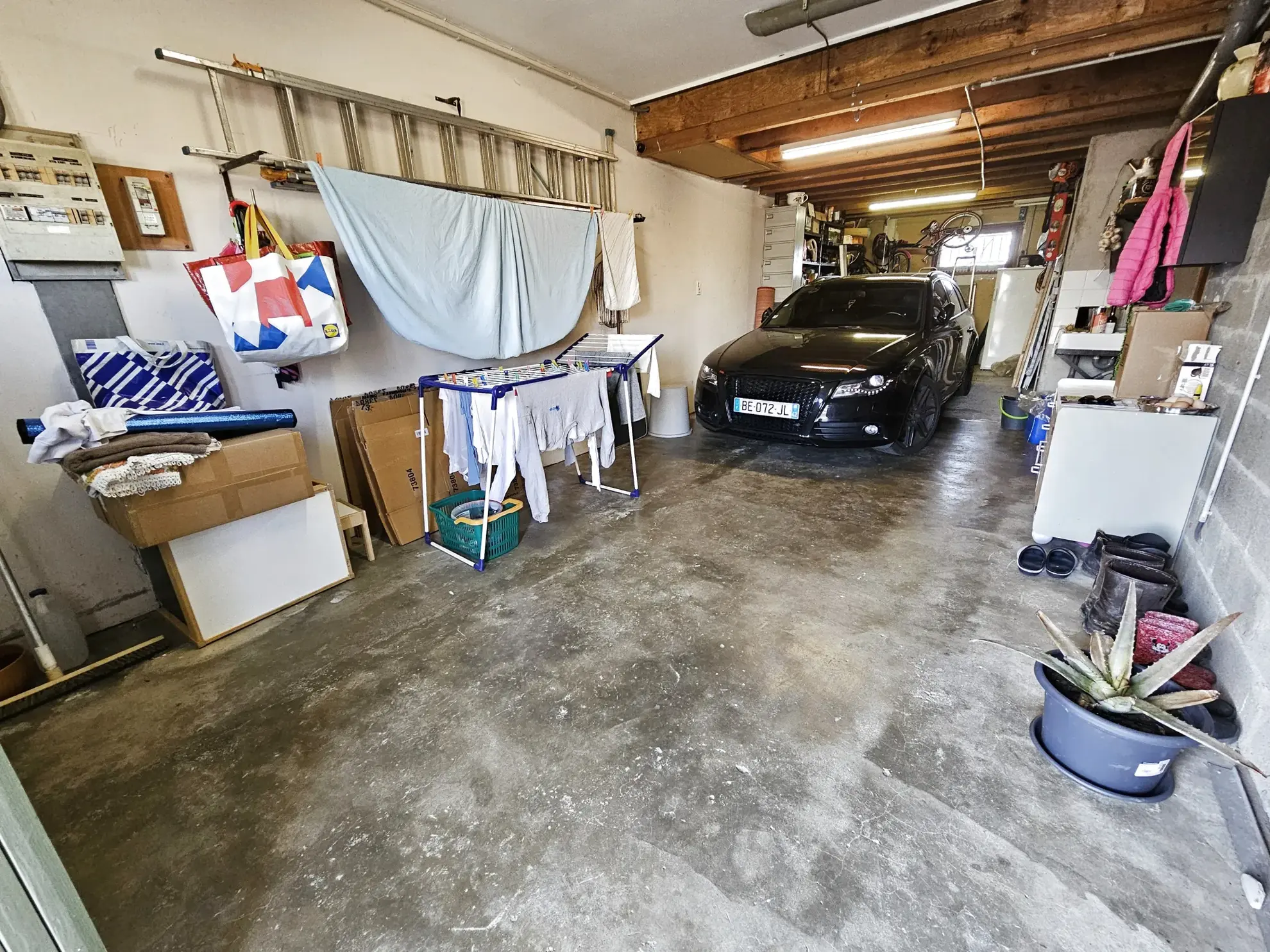 Maison à vendre à Le Coteau - 3 chambres, garage, calme, proximité centre-ville 