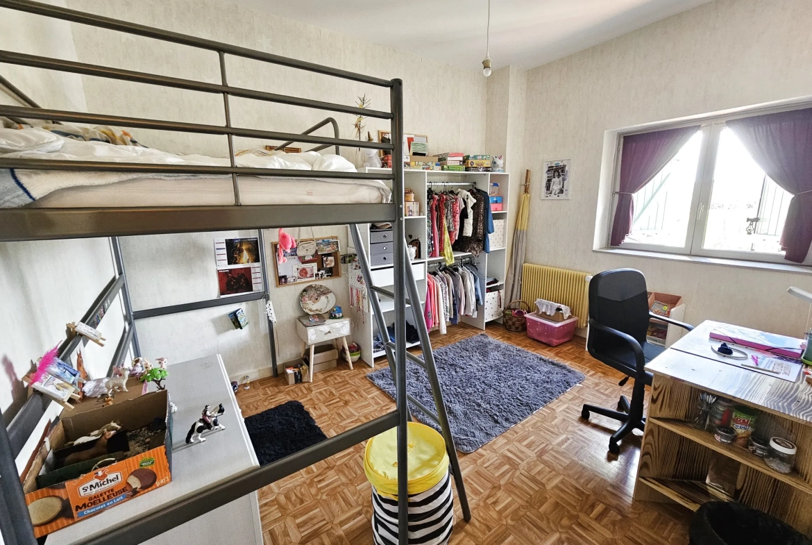 Maison à vendre à Le Coteau - 3 chambres, garage, calme, proximité centre-ville 