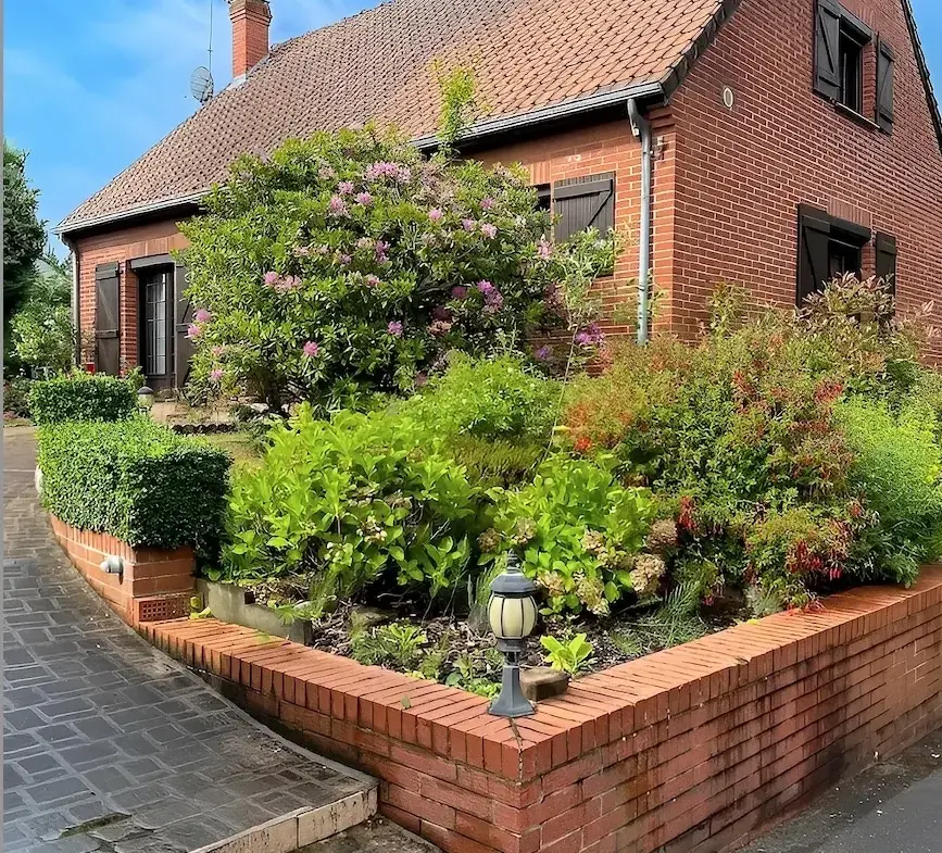 Maison individuelle en briques avec 4 chambres à Jeumont - Secteur privilégié 