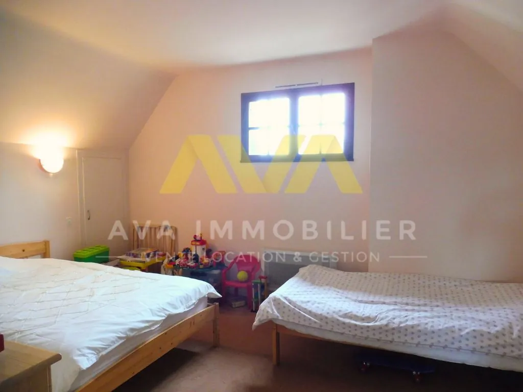 Maison à vendre à Viellesegure avec vue dégagée, jardin et travaux à prévoir 