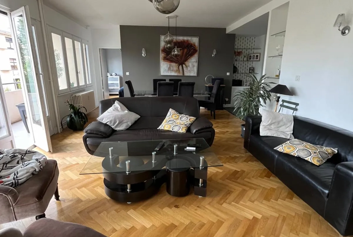 Appartement haut de gamme 108 m² à vendre à Saint-Étienne - Lumineux et rénové 