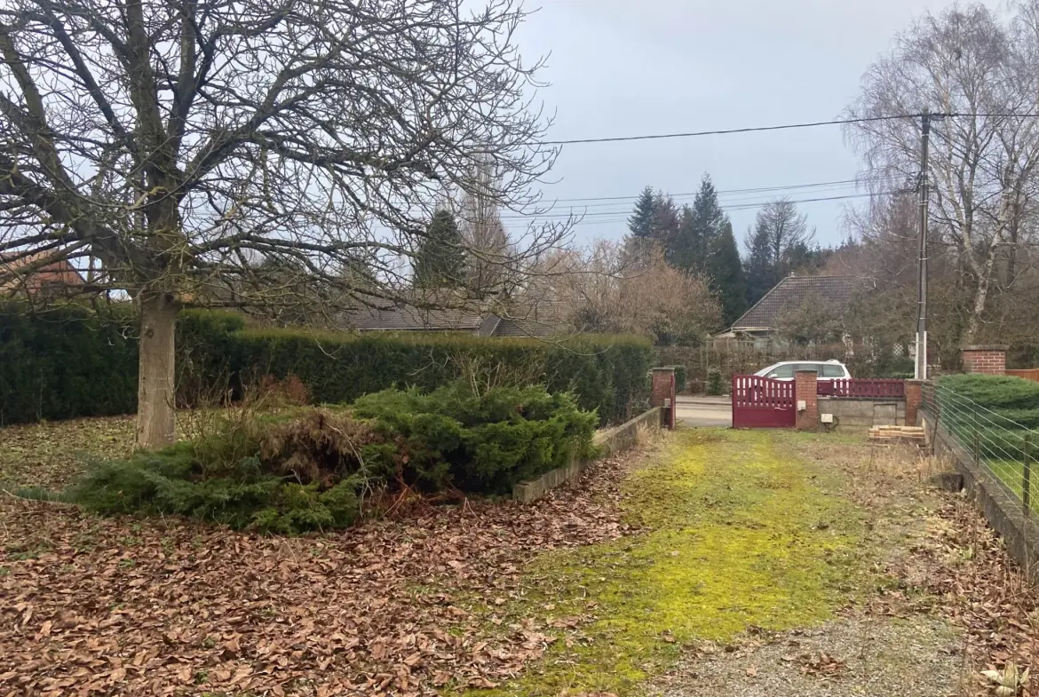 Maison à vendre à Jeumont avec grand terrain, 5 chambres, garage et terrasse 