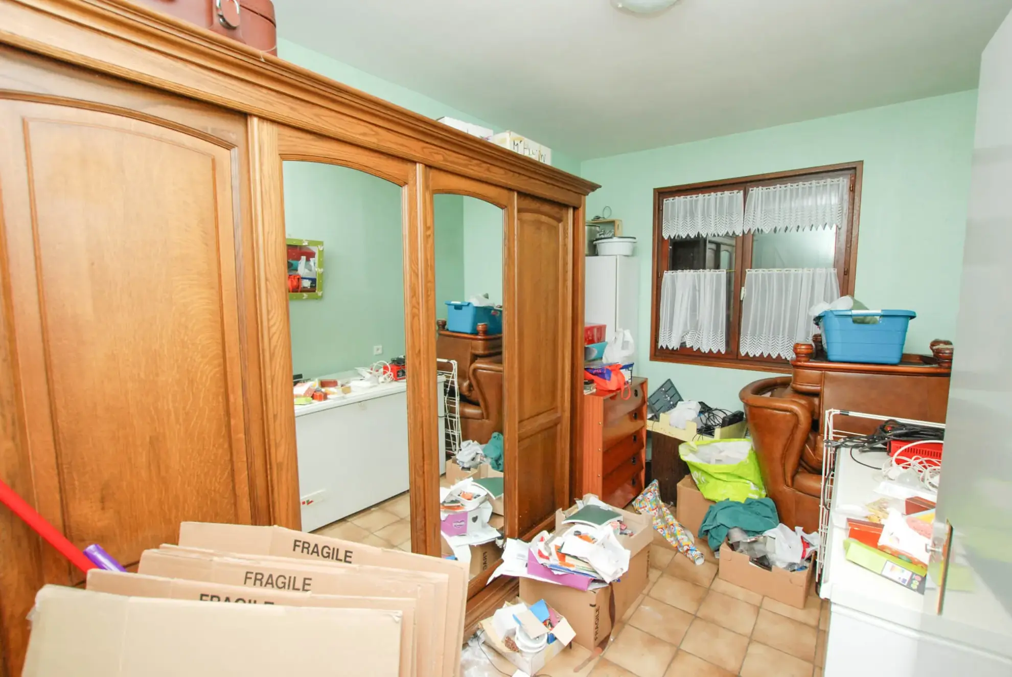 Maison à vendre à Jeumont avec grand terrain, 5 chambres, garage et terrasse 