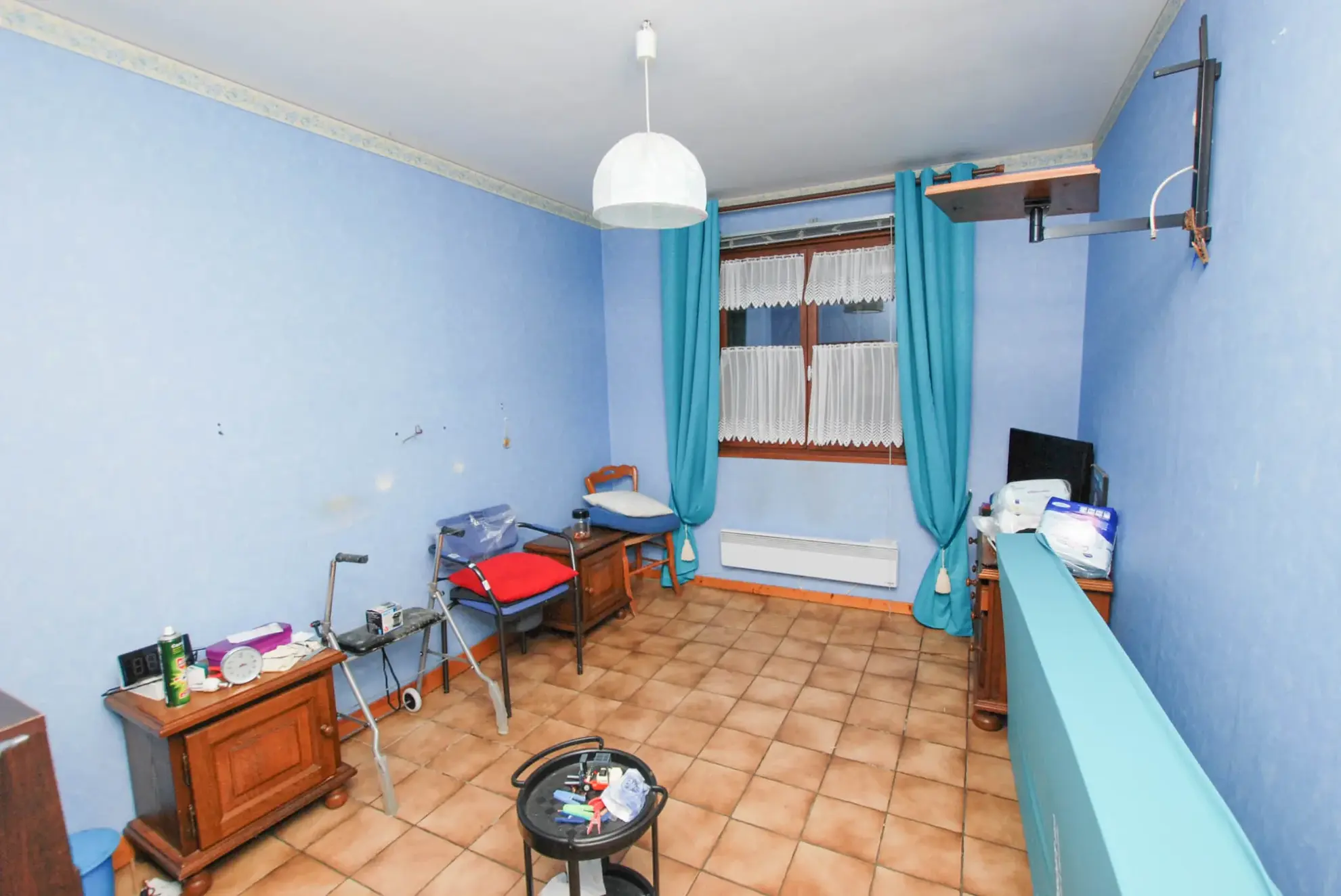 Maison à vendre à Jeumont avec grand terrain, 5 chambres, garage et terrasse 