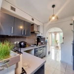 Investissement immobilier à Vitrolles : Appartement Type 4 de 66,80 m² loué avec cave