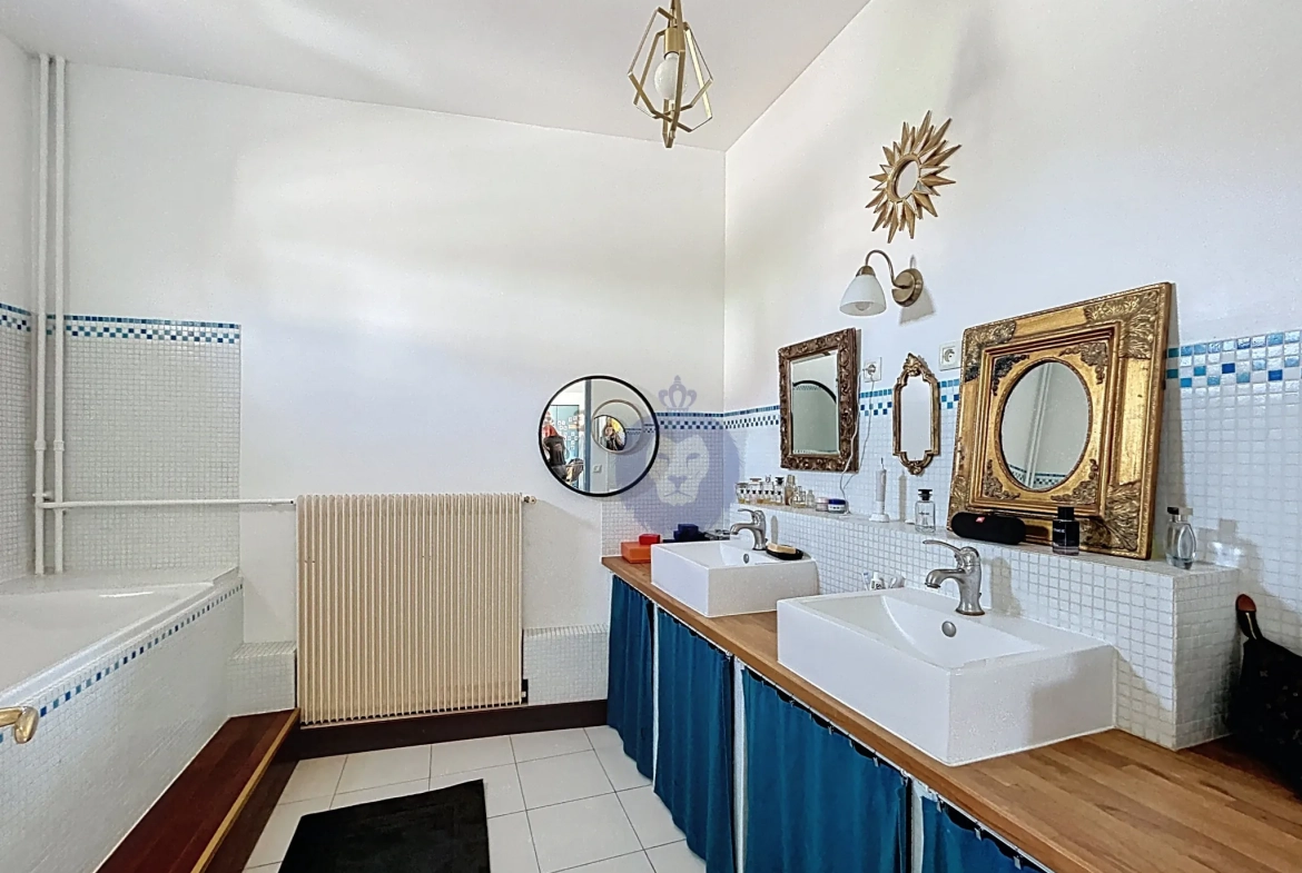 Appartement lumineux de 124 m² avec vue à Melun centre-ville 