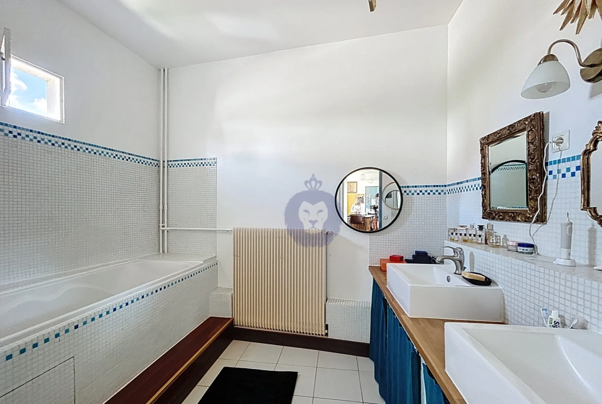Appartement lumineux de 124 m² avec vue à Melun centre-ville 