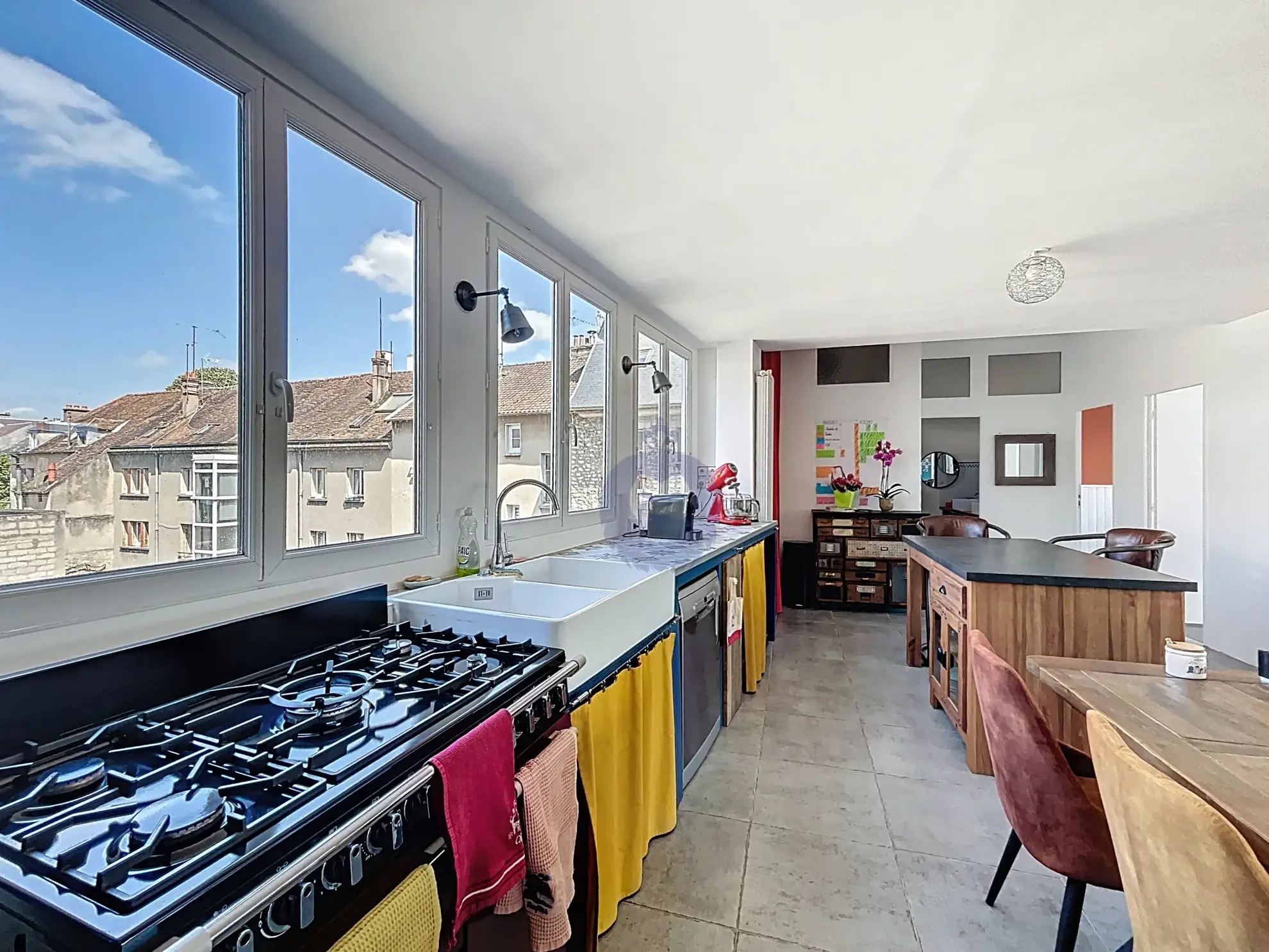 Appartement lumineux de 124 m² avec vue à Melun centre-ville 