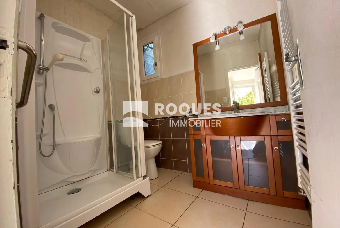 Villa à vendre de 106 m² avec terrasse et garage à Millau 