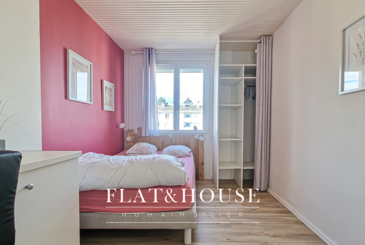 Appartement T4 rénové à Cholet avec balcon et cave, idéal investissement ou résidence principale 