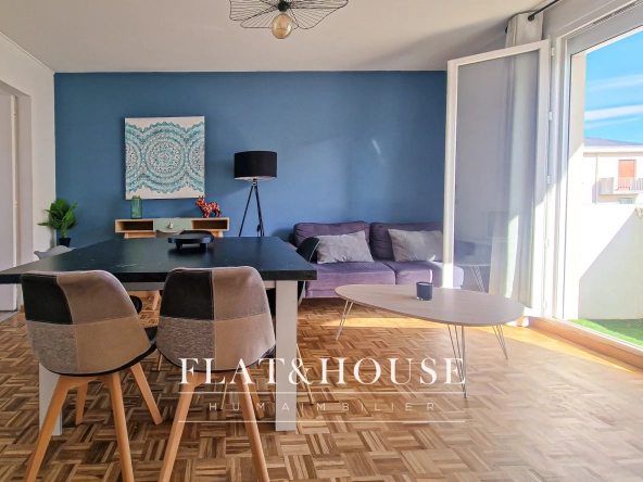 Appartement T4 rénové à Cholet avec balcon et cave, idéal investissement ou résidence principale