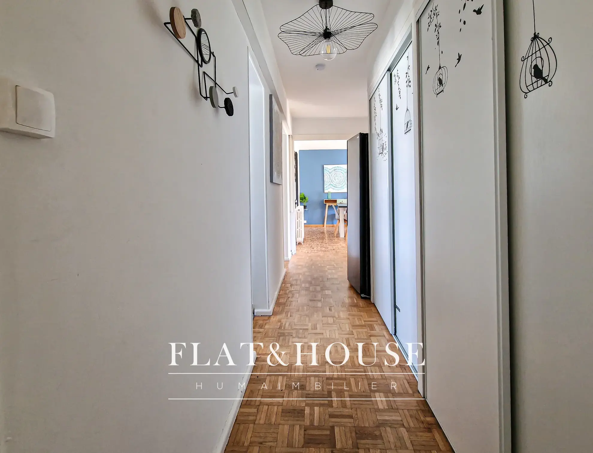Appartement T4 rénové à Cholet avec balcon et cave, idéal investissement ou résidence principale 