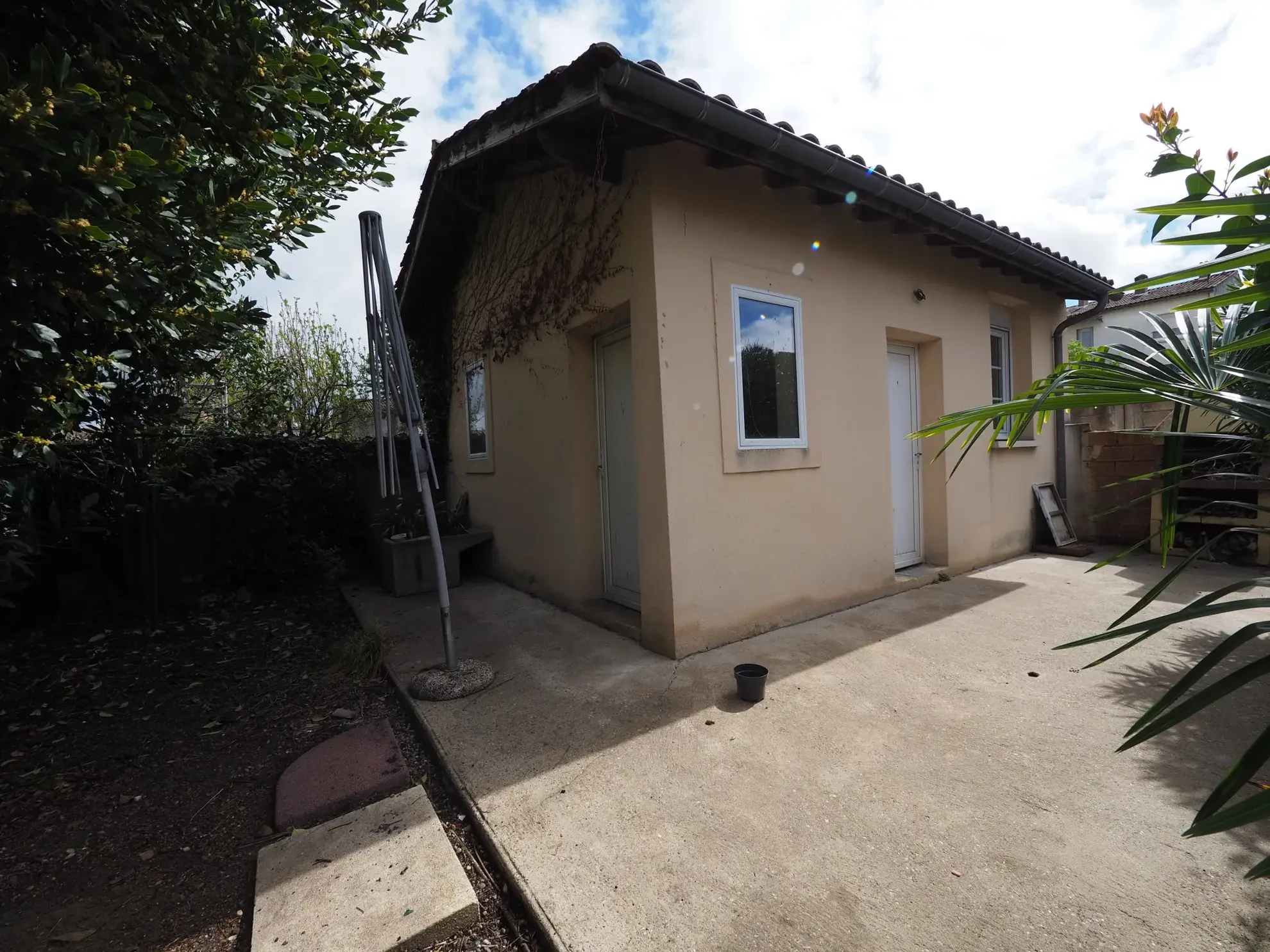 Maison à rénover de 90 m2 avec jardin à Marmande proche centre 