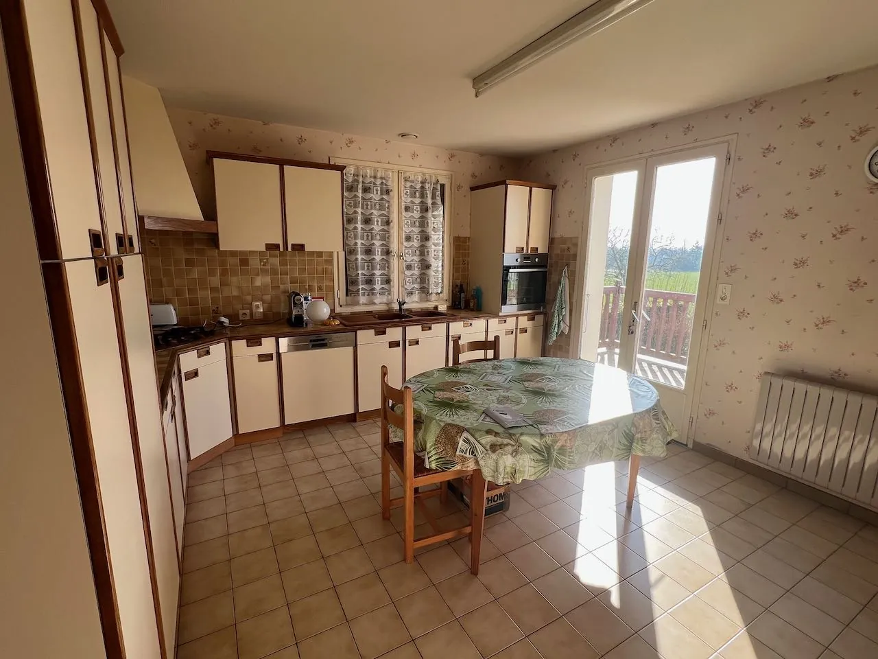 Maison à Sainte Hermine de 105 m² avec jardin, garage et terrasse 
