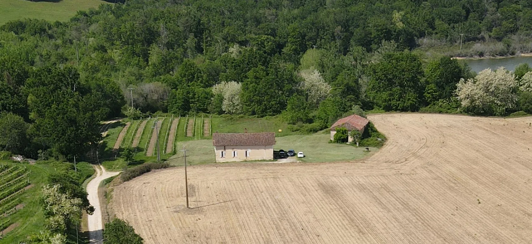 Maison en pierre de 118 m² à rénover avec terrain à Betbezer d'Armagnac 