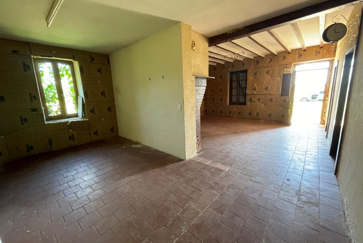 Maison en pierre de 118 m² à rénover avec terrain à Betbezer d'Armagnac 