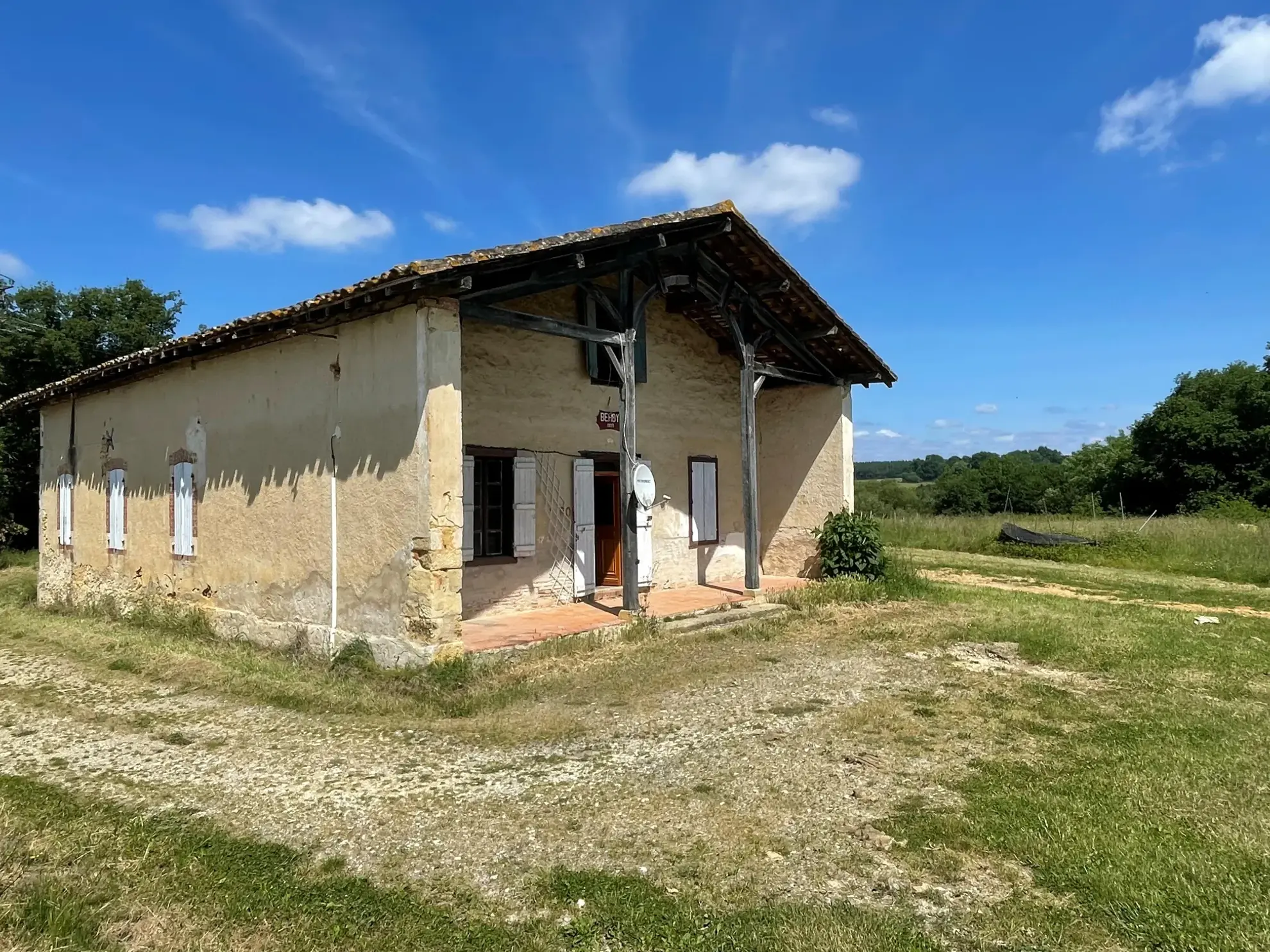 Maison en pierre de 118 m² à rénover avec terrain à Betbezer d'Armagnac 