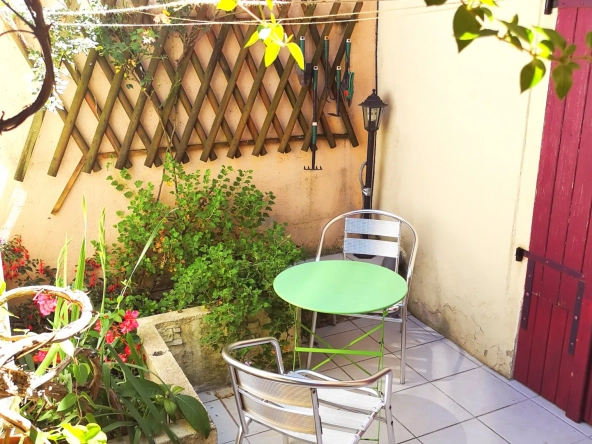 Immeuble à vendre à Toulouse Côte Pavée avec deux appartements et terrasse, idéal investissement