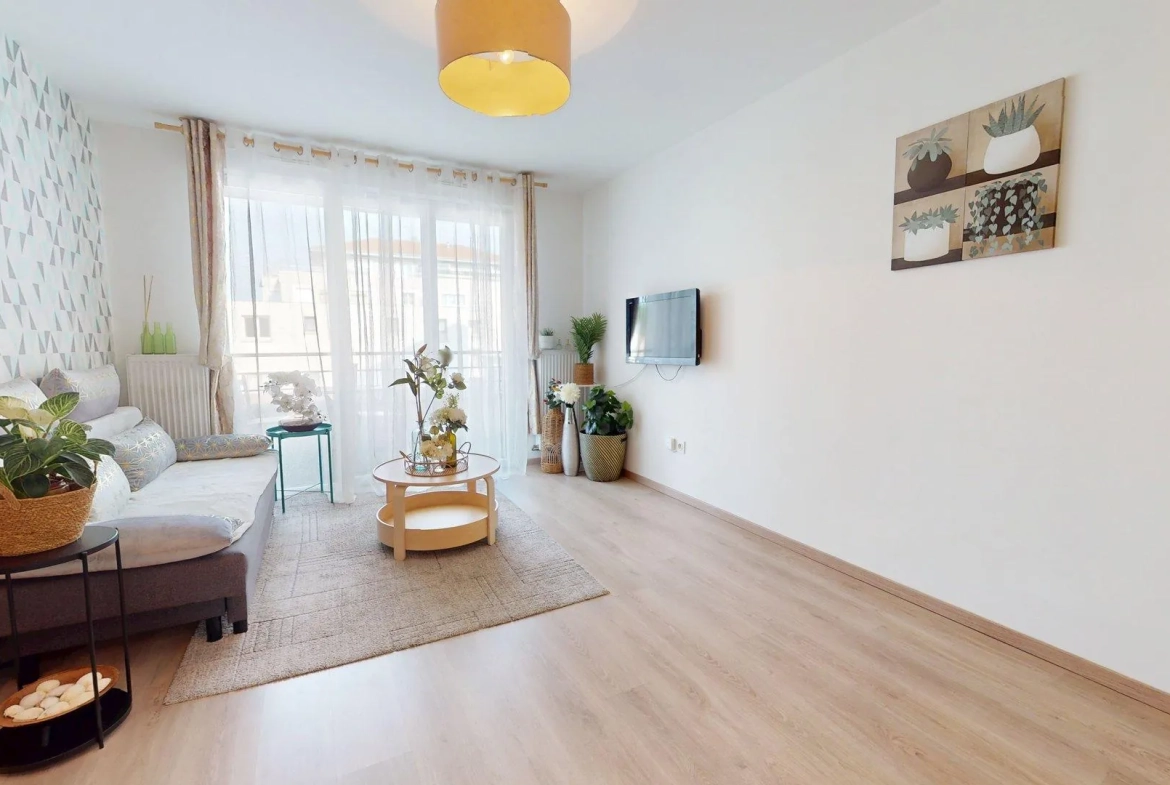 Appartement F3 avec balcon et parking à Drancy Centre-Ville 
