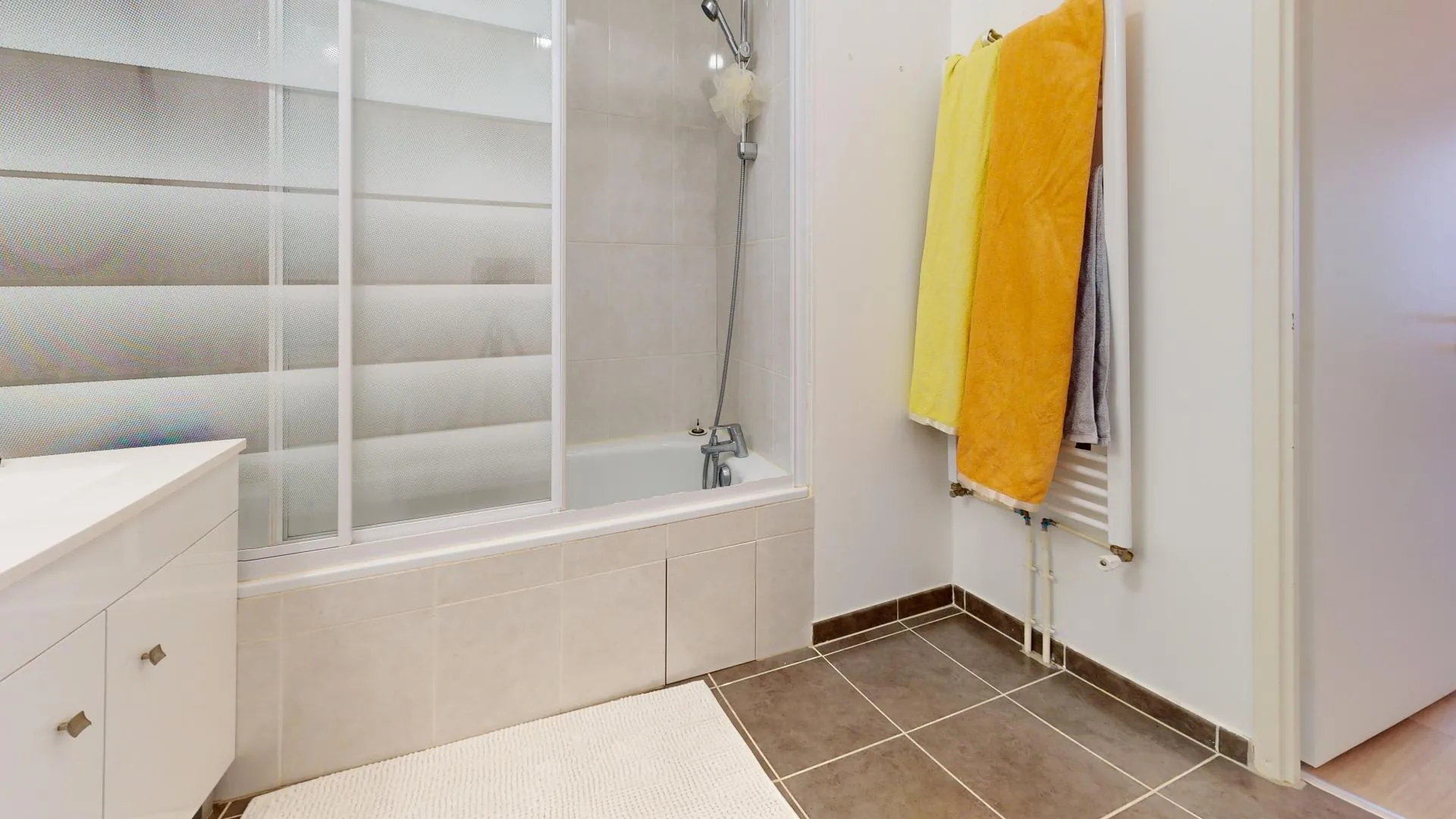 Appartement F3 avec balcon et parking à Drancy Centre-Ville 
