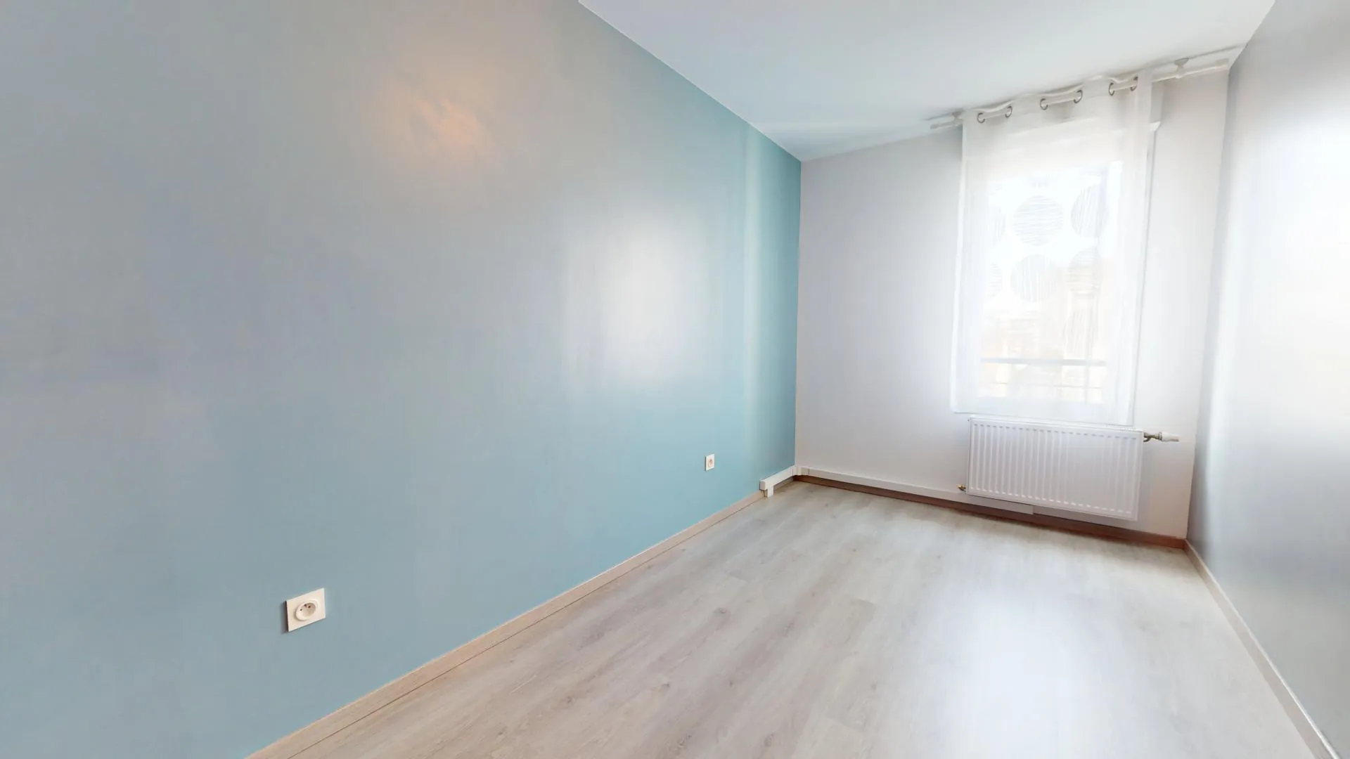 Appartement F3 avec balcon et parking à Drancy Centre-Ville 