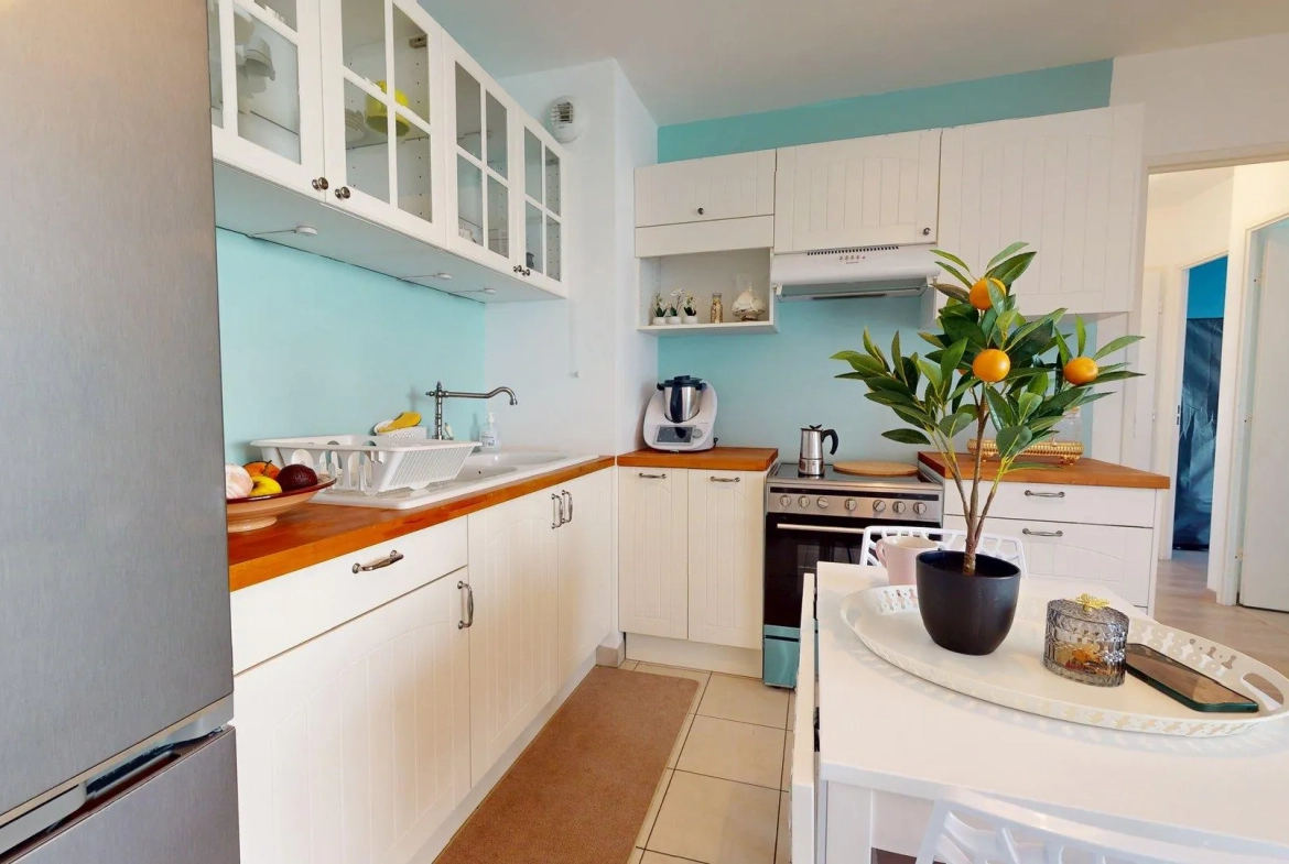 Appartement F3 avec balcon et parking à Drancy Centre-Ville 